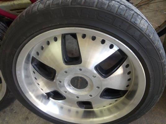 แม็ก17วีไอพีเจแปน 4 รู 100 และ 114 พร้อมยางดอกล้น แม็ก17วีไอพีเจแปน 4 รู 100 และ 114 พร้อมยางดอกล้น