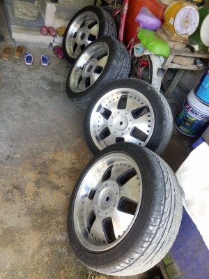 แม็ก17วีไอพีเจแปน 4 รู 100 และ 114 พร้อมยางดอกล้น แม็ก17วีไอพีเจแปน 4 รู 100 และ 114 พร้อมยางดอกล้น