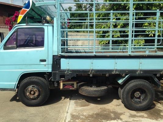 ลีล้อ อีซูซุ NKR 88 เกียรีสั้น แอร์หนาว สภาพดีสวยบางเดิมพร้อมใช้ ทะเบียนพร้อมโอน