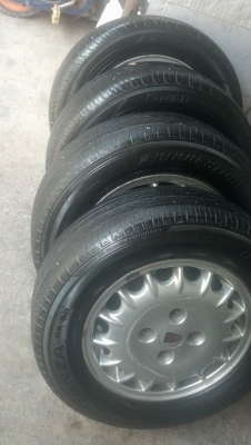 แม็กขอบ 15 ขนาด 4 รู 114 พร้อมยาง แม็กขอบ 15 ขนาด 4 รู 114 พร้อมยาง