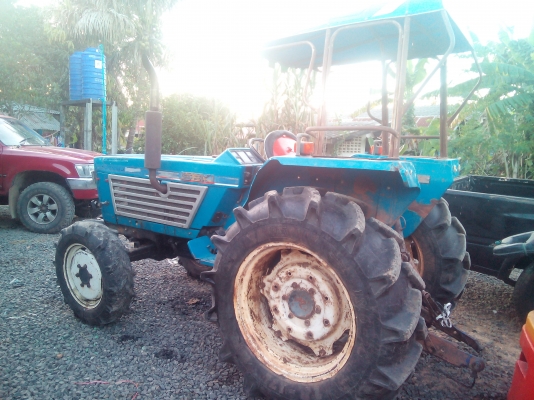 ลดลุดๆงดต่อรอง65000บาท รถไถอิเซกิ 32เพลา4WD 32แรง ตัวเปล่า ขับเคลื่อน4ล้อ ราคาเบาๆ