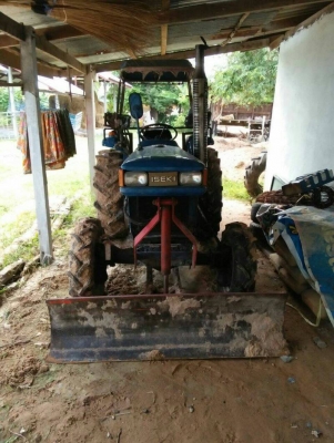 รถไถอิเซกิ31แรง2เพลา4x4 พร้อมดันหน้า ผานพรวน5ใบ พร้อมใช้ สภาพดีเครื่องดีไม่ต้องเผาหัวเพลาหน้าดีเยี่ยม ยางสวยราคาต่อรองได้ขายได้ขายครับ