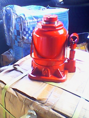 ขายแม่แรง 20  ตัน   2500  บาทโทร  0906208746