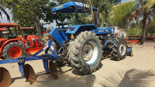 ขาย FORD 6610 2เพลา สภาพงามๆ  เครื่องดี เกียร์ดี