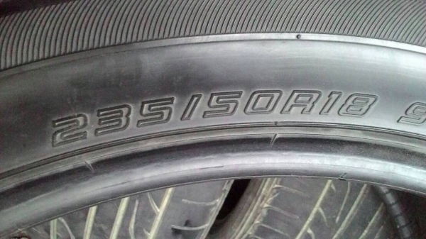 235/50R18 DUNLOP SP SPORT LM704 ปี2014 ชุด 4 เส้น tel.081-427-3941 235/50R18 DUNLOP SP SPORT LM704 ปี2014 ชุด 4 เส้น tel.081-427-3941