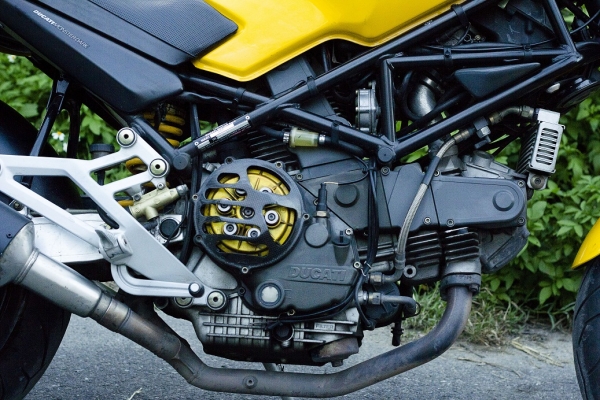 >>  ขาย DUCATI MONSTER M900 ปี99 INV สภาพสวยครับ รับส่งรถให้ทั่วไทย <<
