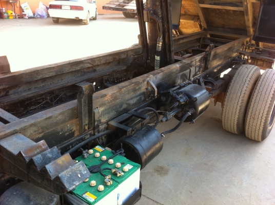 ขายรถบรรทุก 6 ล้อ ดั้ม ISUZU NPR เครื่อง 115 แรงม้า ทะเบียนพร้อมโอน ราคาต่อรอง ทำสีใหม่ เดิม-บาง ขายรถบรรทุก 6 ล้อ ดั้ม ISUZU NPR เครื่อง 115 แรงม้า ทะเบียนพร้อมโอน ราคาต่อรอง ทำสีใหม่ เดิม-บาง