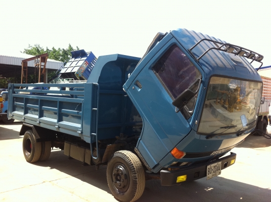 ขายรถบรรทุก 6 ล้อ ดั้ม ISUZU NPR เครื่อง 115 แรงม้า ทะเบียนพร้อมโอน ราคาต่อรอง ทำสีใหม่ เดิม-บาง ขายรถบรรทุก 6 ล้อ ดั้ม ISUZU NPR เครื่อง 115 แรงม้า ทะเบียนพร้อมโอน ราคาต่อรอง ทำสีใหม่ เดิม-บาง