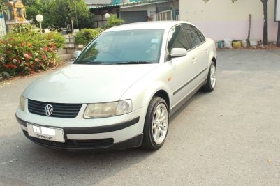 ขาย VOLKSWAGEN PASSAT HIGHLINE 1.8