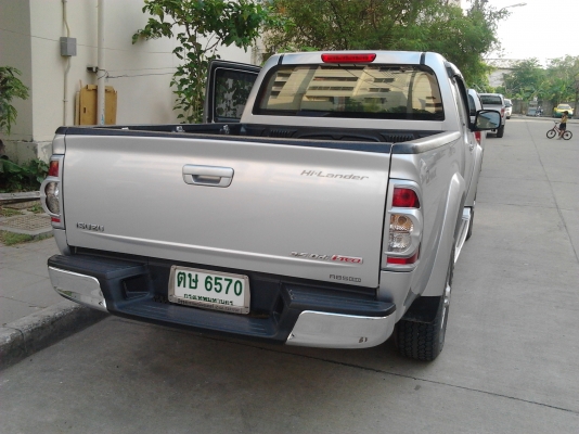 ขายด่วน  ไฮแลนเดอร์  ปี  07  ขายถูก