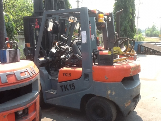 รถยก TCM FG30T6 น้ำหนักยก 3 ตัน เสาสูง 3 เมตร เข้าตู้ เครื่องเบนซินติดแก๊ส เกียร์ออโต้