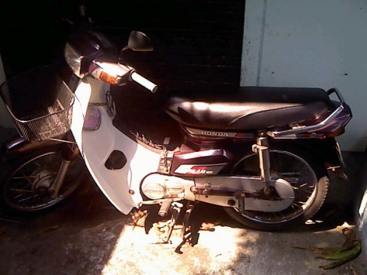 (ต่อรองได้)เห็นจริงสวยมากกว่าในรูปด่วนดรีม(dream c100)0832339806ทะเบียนไม่ขาดพร้อมโอน..สภาพเนี๊ยบดิบๆเดิมๆอะ..ไม่มีผุพร้อมใช้งานเครื่องดีมากจร้า