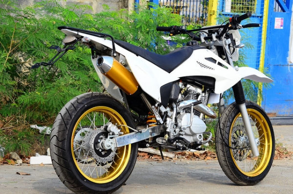 มอไซค์วิบาก รุ่นใหญ่ รุ่นใหม่ HAYA ฮายา เครื่อง 150 cc ปกติขาย 45000 ลดเหลือ 33000 โปรโมชั่นด่วนๆๆ จำนวนจำกัด 33,000 บาท รูปปลากรอบวิบาก รุ่นใหญ่ รุ่นใหม่ HAYA ฮายา เครื่อง 150 cc ปกติขาย 45000 ลดเหลือ 33000 โปรโมชั่นด่วนๆๆ จำนวนจำกัด 33,000 บาท รูปปลากรอ