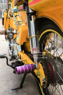 Re: ขายด่วนๆ Honda ดรีม 12,000 บาท มีเอกสาร ถ่ายหน้า เล่มคับ เครื่องเวฟZ รถอยู่ อ.ห้วยผึ้ง จ.กาฬสิน