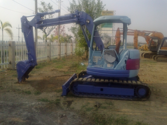 ขายด่วนรถขุด KOMATSU PC50UU-2E เก่านอก ปรับสภาพแล้ว