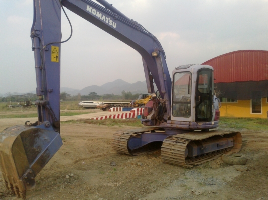 ขายด่วนรถขุด KOMATSU PC128 พร้อมใช้งาน