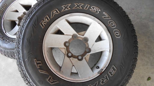 ยาง 31 10.5 R15 MAXXIS700