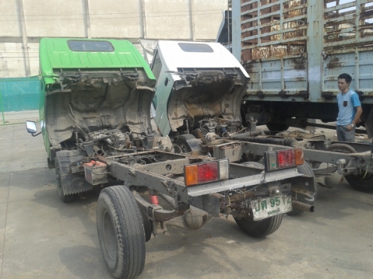 ขายรถ ISUZU บรรทุก 4ล้อ ไม่ติดเวลา หัวคัดซี เครื่อง85แรงม้า