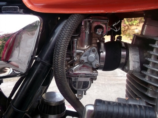 ขาย yamaha sr400 ปี95 อินวอย คาบูลูกชัก เครื่องดีคับ ของแต่งตามรูปเลยคับ ขาย yamaha sr400 ปี95 อินวอย คาบูลูกชัก เครื่องดีคับ ของแต่งตามรูปเลยคับ