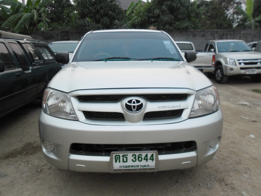 ขายดาวน์ TOYOTA VIGO 2.5J 39000 บาท