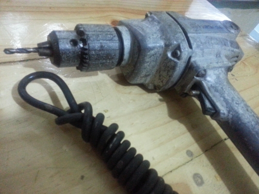 ขายสว่านไฟฟ้ารอบช้าHitachiขนาด5หุนซักตัวคับ ขายสว่านไฟฟ้ารอบช้าHitachiขนาด5หุนซักตัวคับ