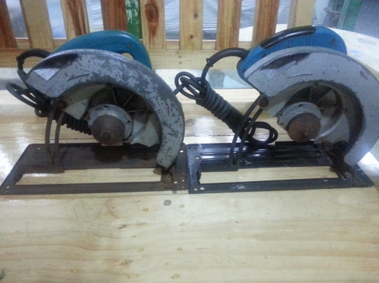 ขายเลื่อยวงเดือนขนาด9นิ้ว2ตัว2000บาทครับ ขายเลื่อยวงเดือนขนาด9นิ้ว2ตัว2000บาทครับ