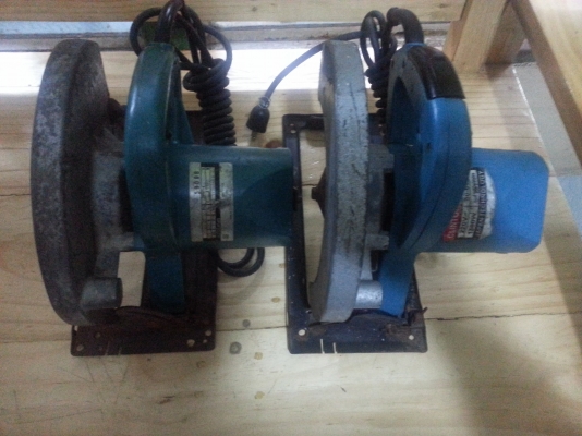 ขายเลื่อยวงเดือนขนาด9นิ้ว2ตัว2000บาทครับ ขายเลื่อยวงเดือนขนาด9นิ้ว2ตัว2000บาทครับ