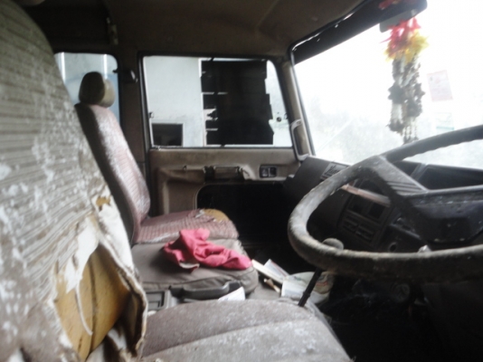 HINO  FL177  หัวเปลี่ยน  เครื่องเดิม  รถแจ้งจอดค่ะ