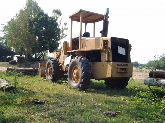 ขายด่วน..รถตัก FIAT- ALLIS 545B เอวอ่อน รถสวย พันธ์แกร่ง ใช้งานไว ได้งานมาก ประหยัดน้ำมัน สุดคุ้ม.