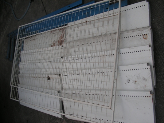 ชั้นวางสินคัา2ชุดๆละ1500 บาทสองชุด2500บาท(ลูกค้าเก่าครับเฮียที่อยู่ปทุมรับไปดูเเลต่อแล้วครับ)