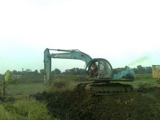 ขายแม็คโครKOBELCO  PC 200    มาคไฟ้ซุปเปอร์รถสวยพร้อมใช้