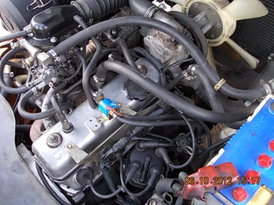 รถยกโตโยต้ารุ่น 7 น้ำหนักยก 1.5 ตัน เสาสูง 3 เมตร เกียร์ธรรมดา เบนซินติดแก๊สเรียบร้อย รถยกโตโยต้ารุ่น 7 น้ำหนักยก 1.5 ตัน เสาสูง 3 เมตร เกียร์ธรรมดา เบนซินติดแก๊สเรียบร้อย