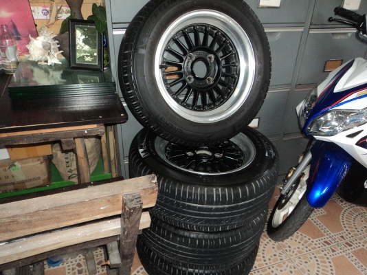 ขายลัอแม๊คขอบ14นิ้ว 4รู114พร้อมยาง195/60/r14