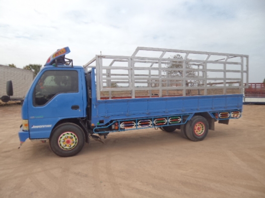 ขายรถ6ล้ออีซูซุ NPR120 แรง ช่วงยาว5เมตรสภาพสวยๆพร้อมใช้