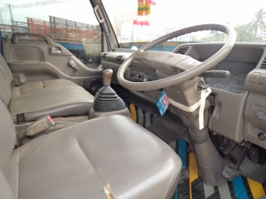 ขายรถ6ล้ออีซูซุ NPR120 แรง ช่วงยาว5เมตรสภาพสวยๆพร้อมใช้