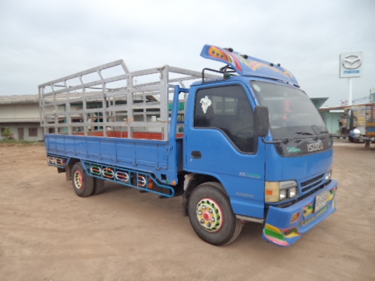 ขายรถ6ล้ออีซูซุ NPR120 แรง ช่วงยาว5เมตรสภาพสวยๆพร้อมใช้