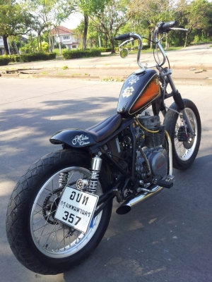 Yamaha XS 250 แต่ง Old School ทะเบียนแท้ Yamaha XS 250 แต่ง Old School ทะเบียนแท้