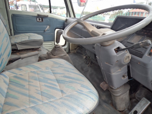 ขายรถ6ล้อฮีโน่ดั้ม เครื่อง185แรงม้า เบรกทิิฟฟี พวงมาลัยเพาเวอร์