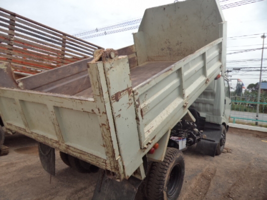 ขายรถ6ล้อฮีโน่ดั้ม เครื่อง185แรงม้า เบรกทิิฟฟี พวงมาลัยเพาเวอร์