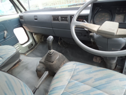 ขายรถ6ล้อฮีโน่ดั้ม เครื่อง185แรงม้า เบรกทิิฟฟี พวงมาลัยเพาเวอร์