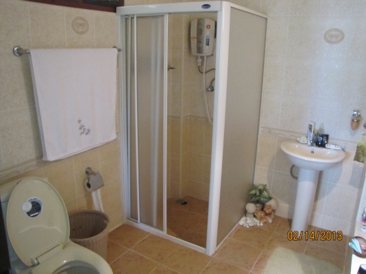 ให้เช่าบ้าน พร้อมอาศัย หรือ ขาย ติดทะเลบางเสร่