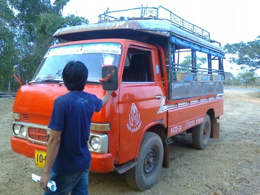 ELF88 โดยสารลูกผสมตัวรถนิสสัน เครื่องอีซูซุ 88แรงม้า ทะเบียนพร้อมโอน