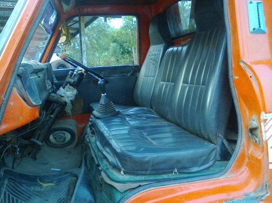 ELF88 โดยสารลูกผสมตัวรถนิสสัน เครื่องอีซูซุ 88แรงม้า ทะเบียนพร้อมโอน