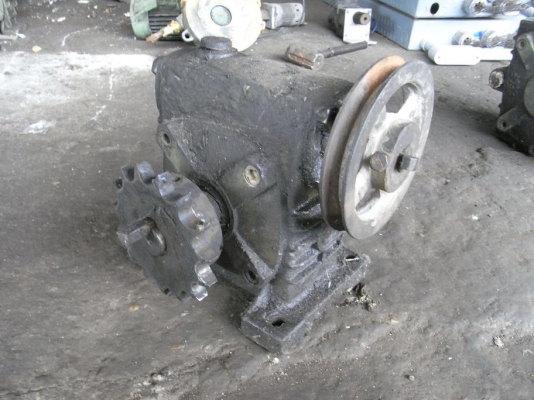 ขายชุดทดเกียร์ 40 ต่อ 1 รอบ ขายชุดทดเกียร์ 40 ต่อ 1 รอบ