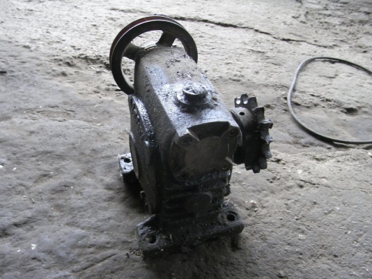 ขายชุดทดเกียร์ 40 ต่อ 1 รอบ ขายชุดทดเกียร์ 40 ต่อ 1 รอบ