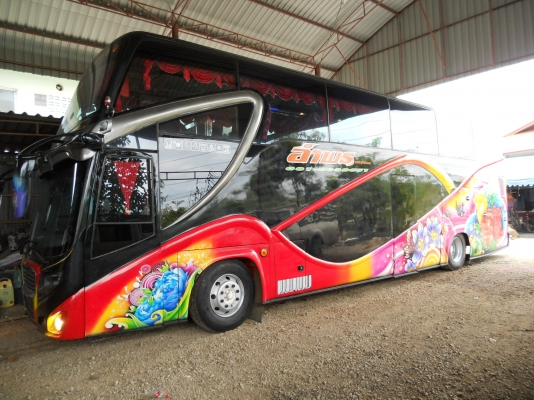 รถบัสแอร์สภาพสวยมาก เครื่องHIno 450HP 48 ที่นั่ง เบรคแห้งเขาควาย สองชั้น มีห้องด้านล่าง รถบัสแอร์สภาพสวยมาก เครื่องHIno 450HP 48 ที่นั่ง เบรคแห้งเขาควาย สองชั้น มีห้องด้านล่าง