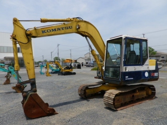 มาถึงเมืองไทยแล้ว มือสองญี่ปุ่นนำเข้าเอง แบคโฮ KOMATSU-PC60-6 มือสองญี่ปุ่นแท้ สภาพดี รถพร้อมใช้ ราคาคุยกันได้ มีบริการขนส่ง