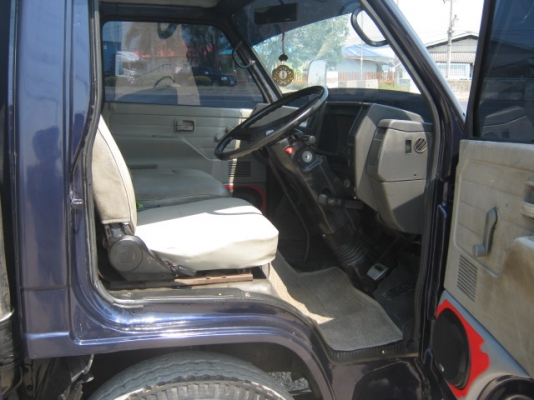 ขาย NPR รถส่งนักเรียน โทร คุณฉลองชัย 087-851-5148 ด่วน