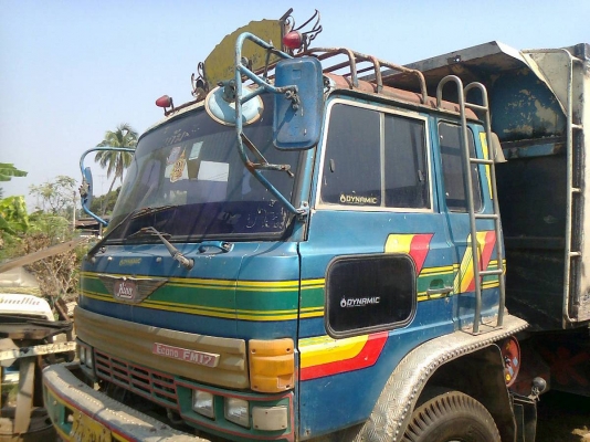 ขายหัวเก๋ง 10 ล้อ สภาพสวยๆ พร้อมใช้