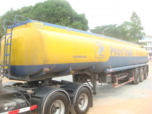 HINO - FM2P 380 HP พร้อมหางบรรทุกน้ำมันโหลดล่าง